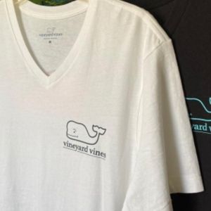 Vineyard vines t shirt